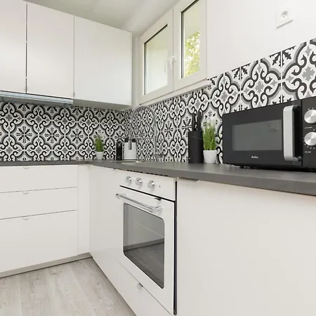 Elekcyjna Apartments With Balcony Warsaw By Noclegi Renters Zewnętrze zdjęcie