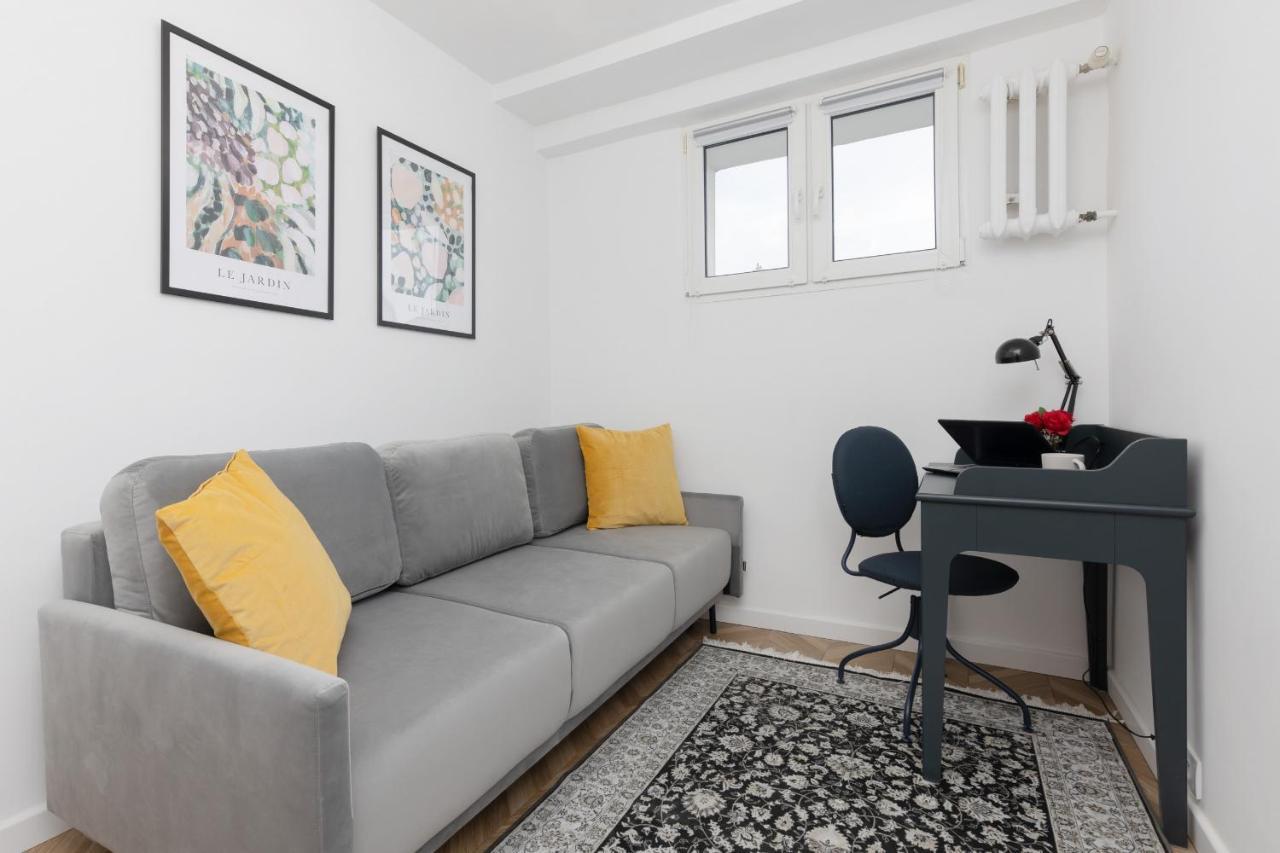 Elekcyjna With Balcony By Renters