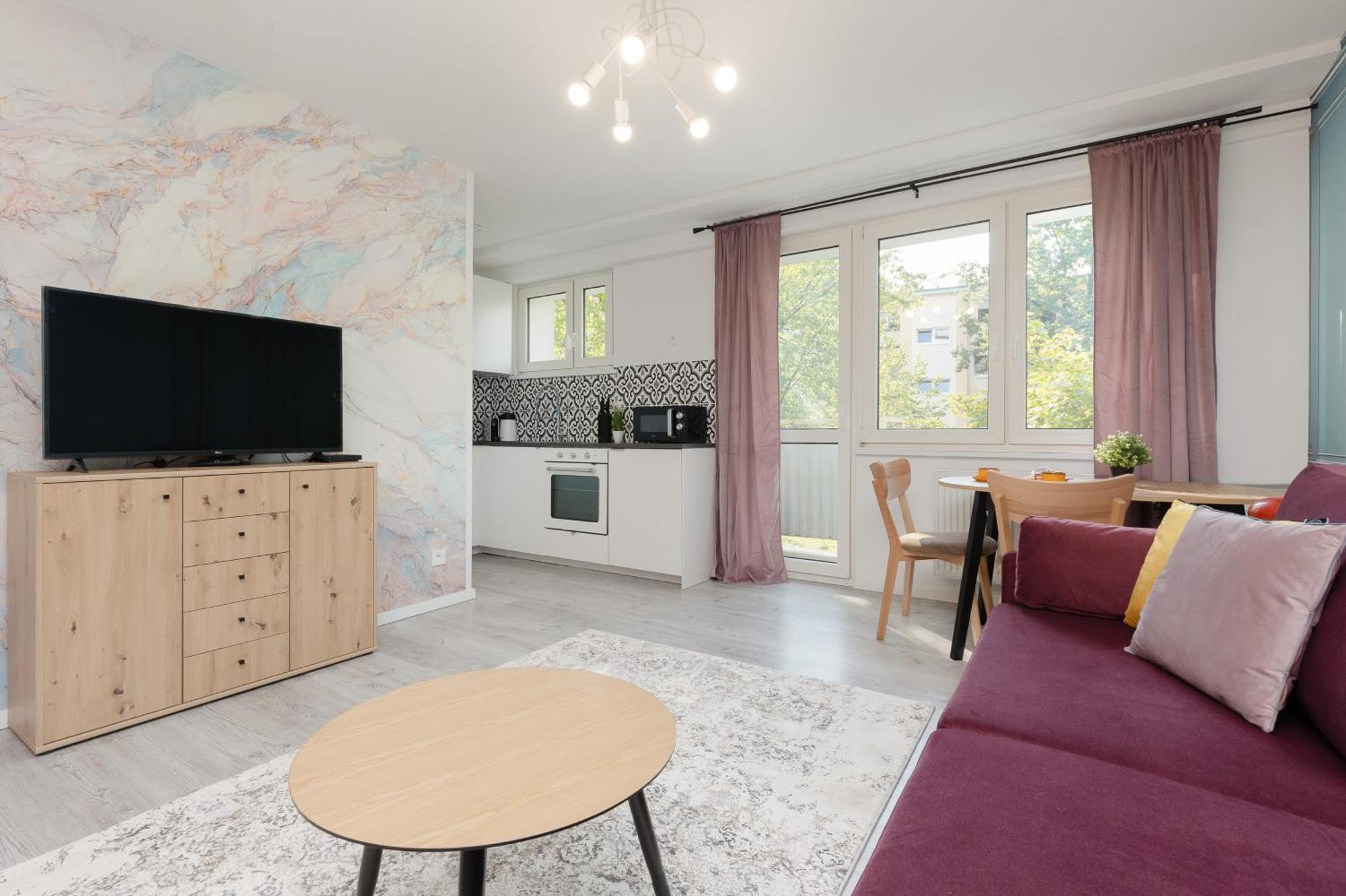 Apartmán Elekcyjna With Balcony By Renters *