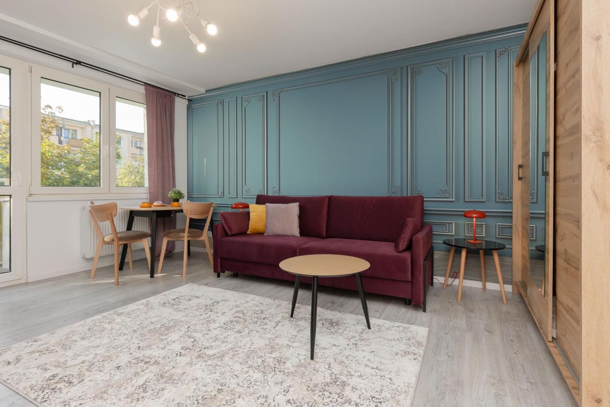 Elekcyjna With Balcony By Renters Apartmán *